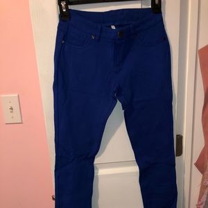 Blue jegging pants